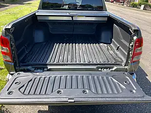 Used 2018 Mitsubishi L200 Dc Warrior Green - Interior and Exterior details 11