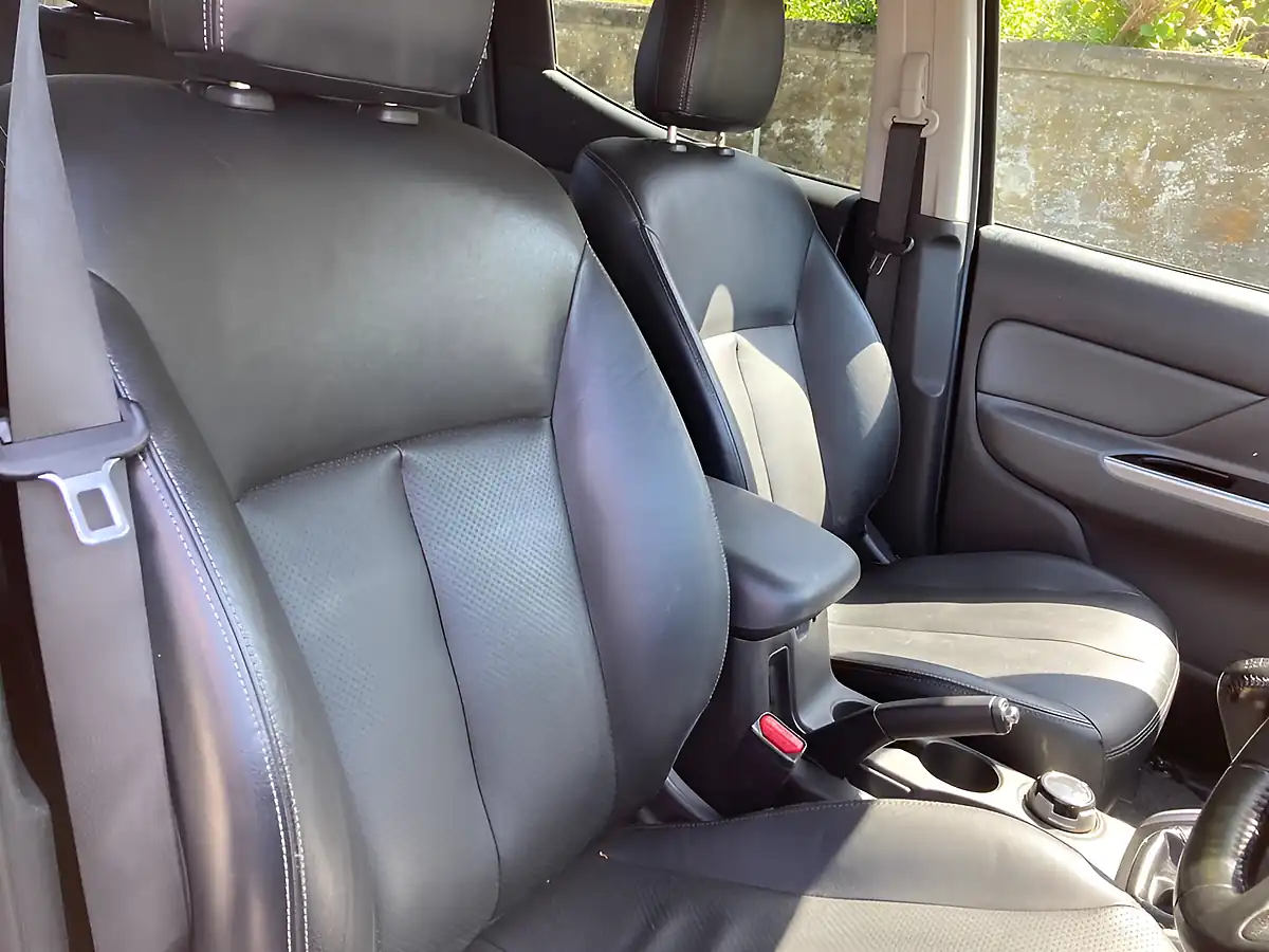 Used 2018 Mitsubishi L200 Dc Warrior Green - Interior and Exterior details 15