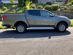 Used 2018 Mitsubishi L200 Dc Warrior Green - Interior and Exterior details 2