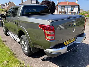 Used 2018 Mitsubishi L200 Dc Warrior Green - Interior and Exterior details 5