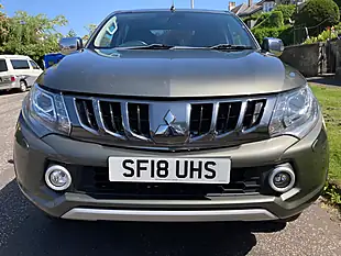 Used 2018 Mitsubishi L200 Dc Warrior Green - Interior and Exterior details 8