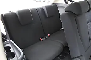Used 2018 Mitsubishi Outlander 3 4WD White - Interior and Exterior details 10