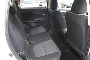 Used 2018 Mitsubishi Outlander 3 4WD White - Interior and Exterior details 20