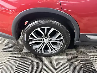 Used 2018 Mitsubishi Outlander 3 Red - Interior and Exterior details 13
