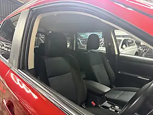Used 2018 Mitsubishi Outlander 3 Red - Interior and Exterior details 16