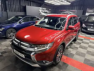 Used 2018 Mitsubishi Outlander 3 Red - Interior and Exterior details 4
