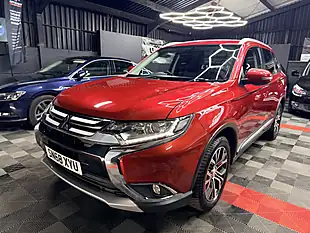 Used 2018 Mitsubishi Outlander 3 Red - Interior and Exterior details 5