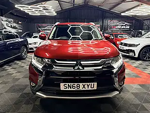 Used 2018 Mitsubishi Outlander 3 Red - Interior and Exterior details 6