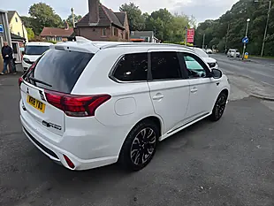 Used 2018 Mitsubishi Outlander 3h Commercial Auto White - Interior and Exterior details 10