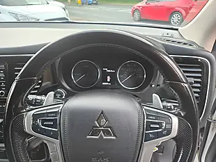 Used 2018 Mitsubishi Outlander 3h Commercial Auto White - Interior and Exterior details 14