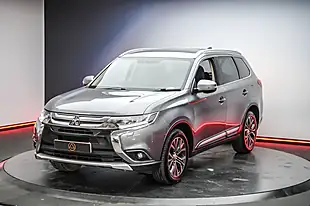 Used 2018 Mitsubishi Outlander 4 Atlantic Grey - Interior and Exterior details 13