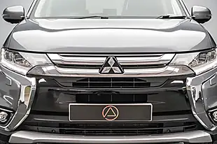 Used 2018 Mitsubishi Outlander 4 Atlantic Grey - Interior and Exterior details 9