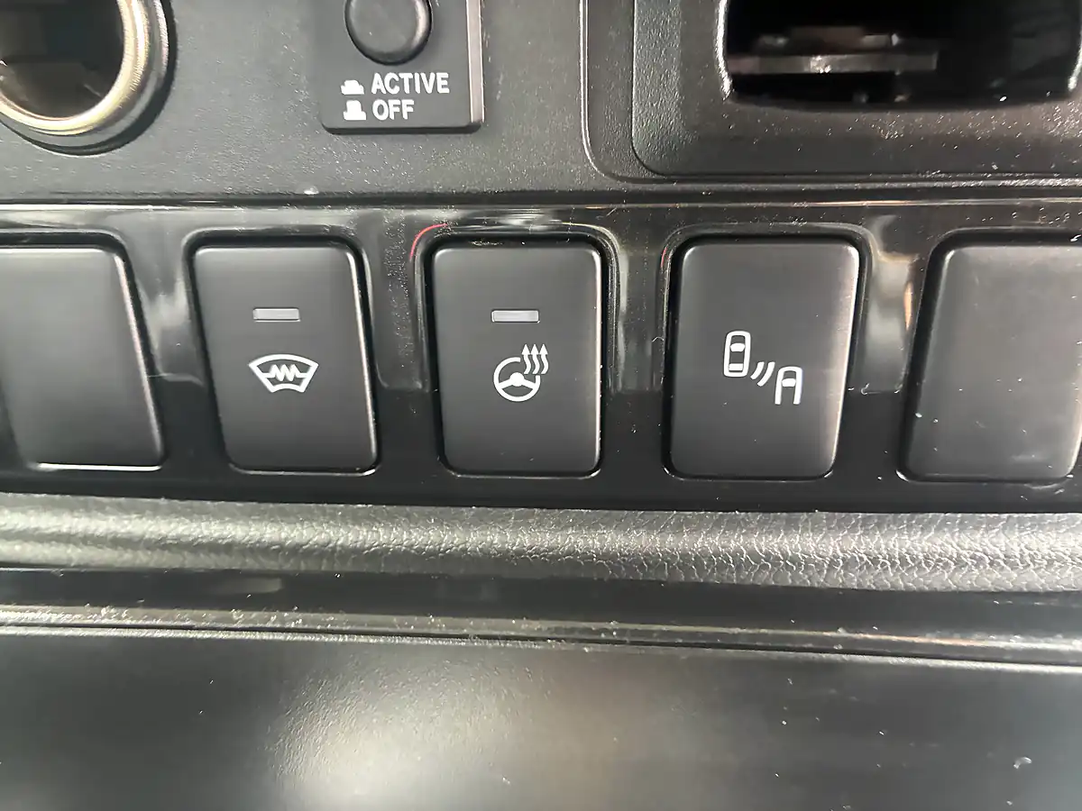 Used 2018 Mitsubishi Outlander 4 Blue - Interior and Exterior details 12