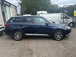 Used 2018 Mitsubishi Outlander 4 Blue - Interior and Exterior details 2