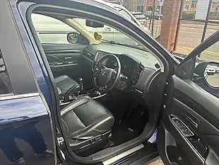 Used 2018 Mitsubishi Outlander 4 Blue - Interior and Exterior details 9