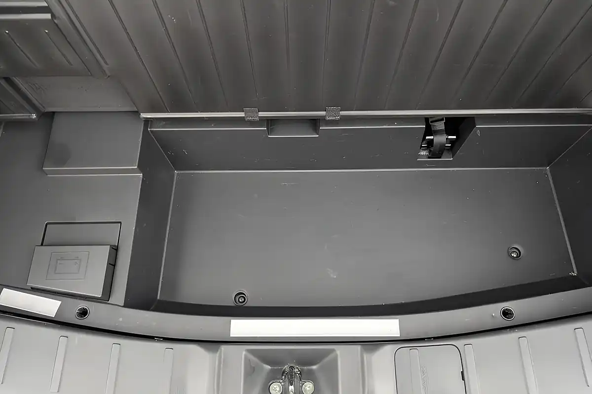 Used 2018 Mitsubishi Outlander 4h Grey - Interior and Exterior details 19
