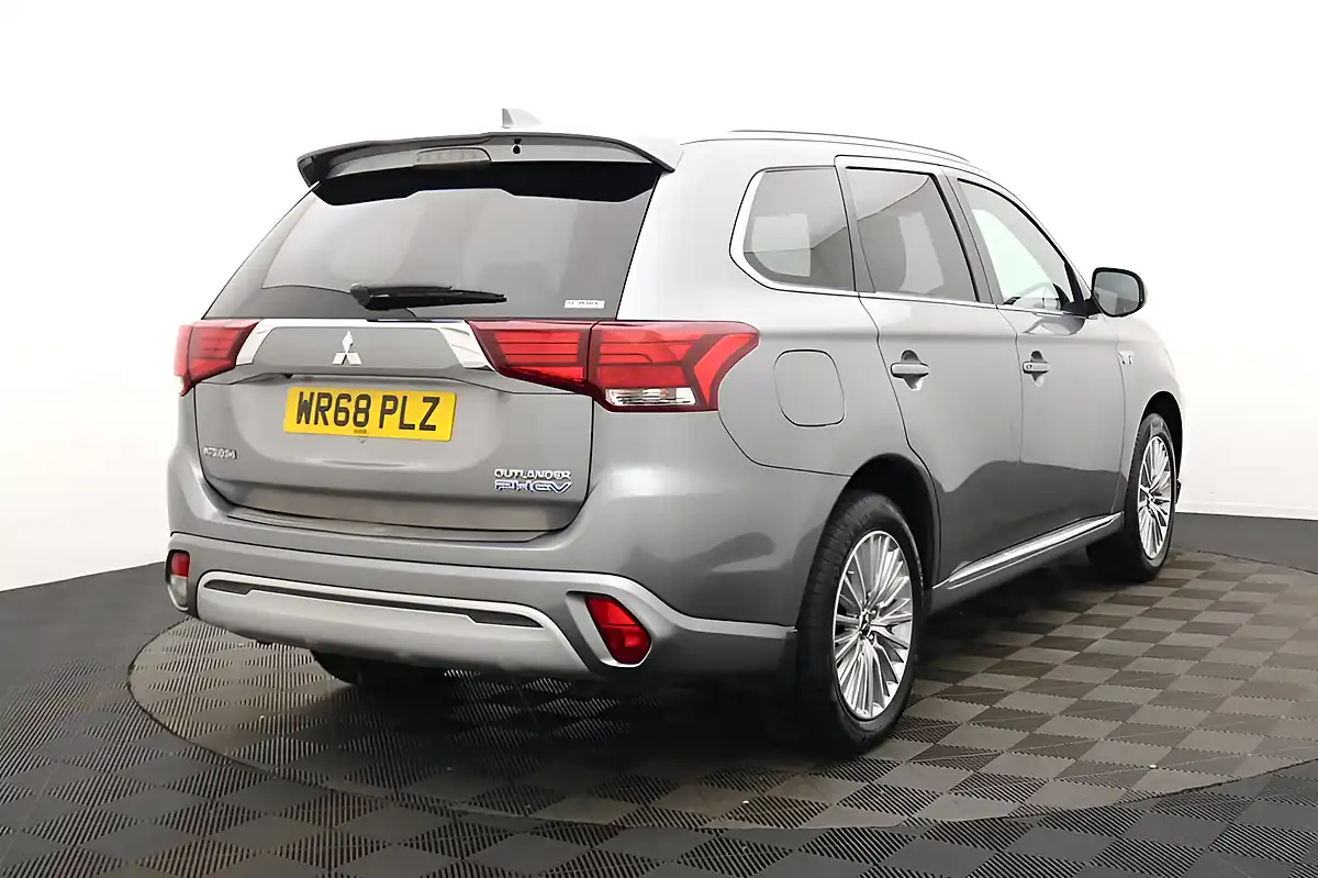 Used 2018 Mitsubishi Outlander 4h Grey - Interior and Exterior details 4
