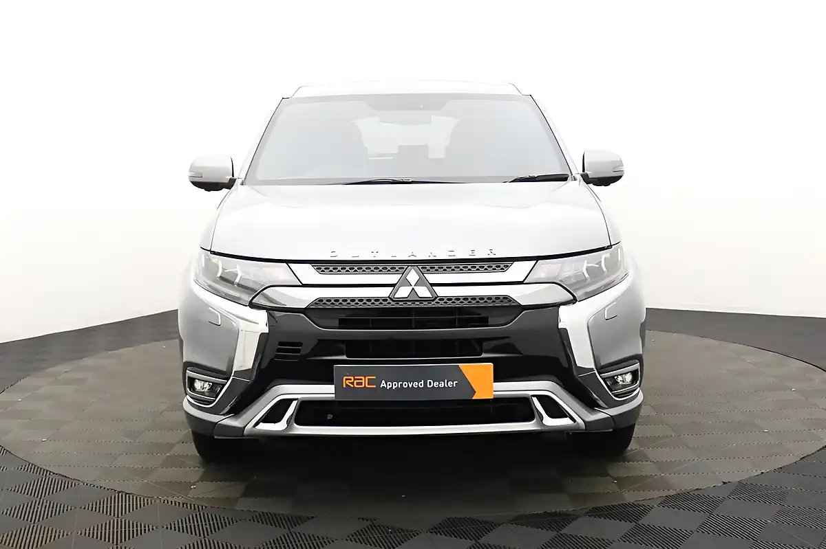 Used 2018 Mitsubishi Outlander 4h Grey - Interior and Exterior details 9