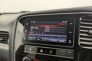Used 2018 Mitsubishi Outlander 4h White - Interior and Exterior details 11