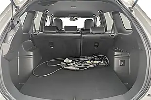 Used 2018 Mitsubishi Outlander 4h White - Interior and Exterior details 18