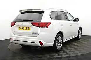 Used 2018 Mitsubishi Outlander 4h White - Interior and Exterior details 4