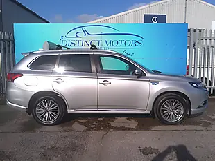 Used 2018 Mitsubishi Outlander 4hs Silver - Interior and Exterior details 8
