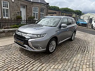 Used 2018 Mitsubishi Outlander Atlantic Grey - Interior and Exterior details 3