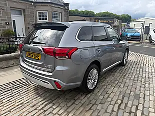 Used 2018 Mitsubishi Outlander Atlantic Grey - Interior and Exterior details 4