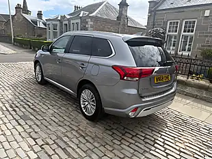 Used 2018 Mitsubishi Outlander Atlantic Grey - Interior and Exterior details 6