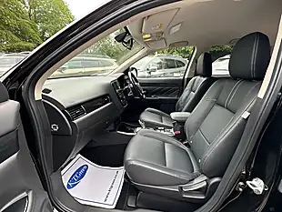 Used 2018 Mitsubishi Outlander Black - Interior and Exterior details 11