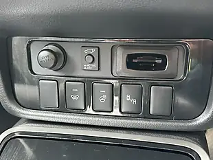 Used 2018 Mitsubishi Outlander Black - Interior and Exterior details 18