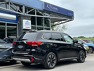 Used 2018 Mitsubishi Outlander Black - Interior and Exterior details 4