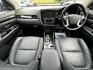 Used 2018 Mitsubishi Outlander Black - Interior and Exterior details 9