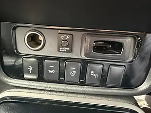 Used 2018 Mitsubishi Outlander Black - Interior and Exterior details 6