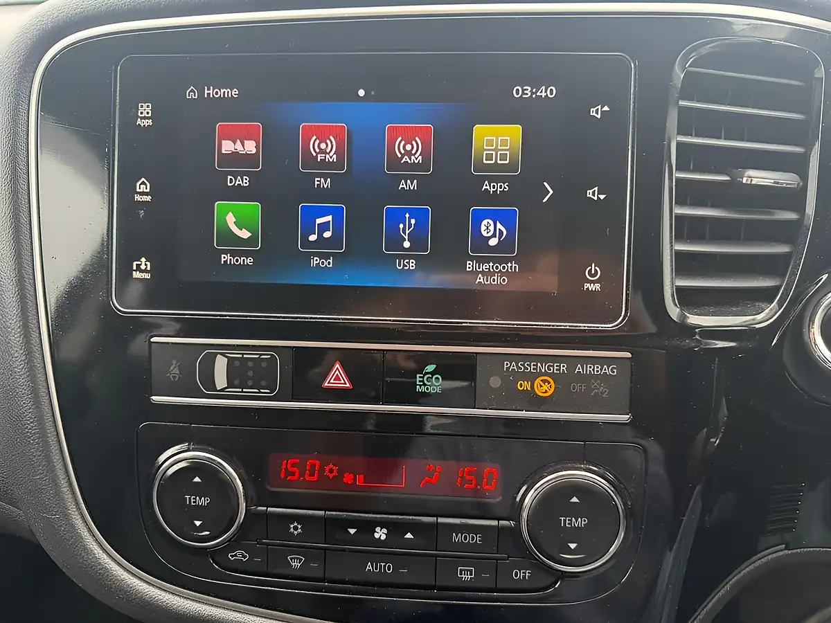 Used 2018 Mitsubishi Outlander Black - Interior and Exterior details 7