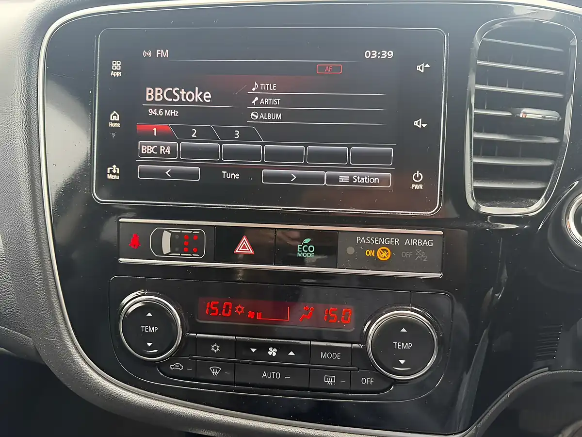 Used 2018 Mitsubishi Outlander Black - Interior and Exterior details 9