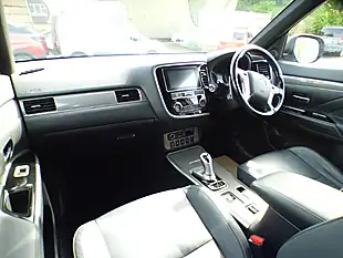 Used 2018 Mitsubishi Outlander Grey - Interior and Exterior details 14