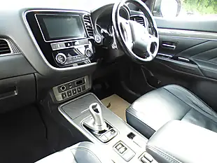 Used 2018 Mitsubishi Outlander Grey - Interior and Exterior details 3