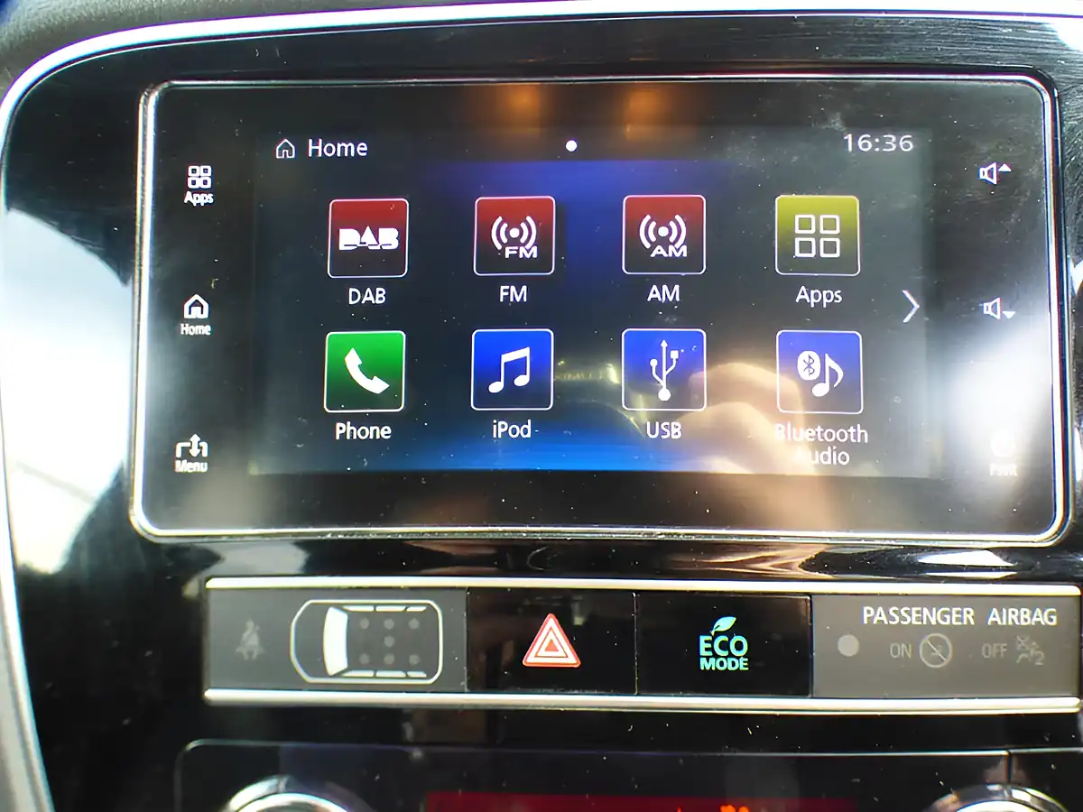 Used 2018 Mitsubishi Outlander Grey - Interior and Exterior details 7