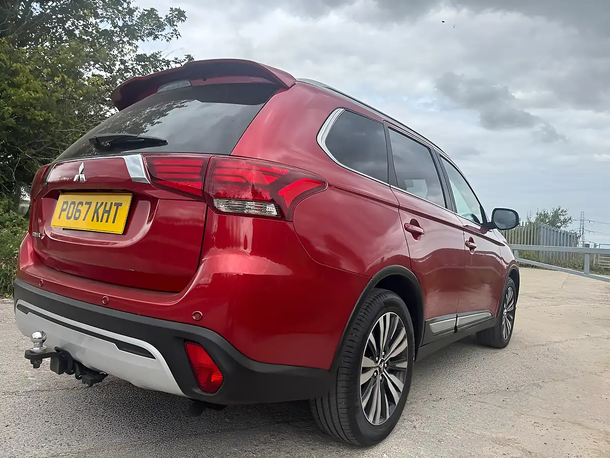 Used 2018 Mitsubishi Outlander Ls Red - Interior and Exterior details 18