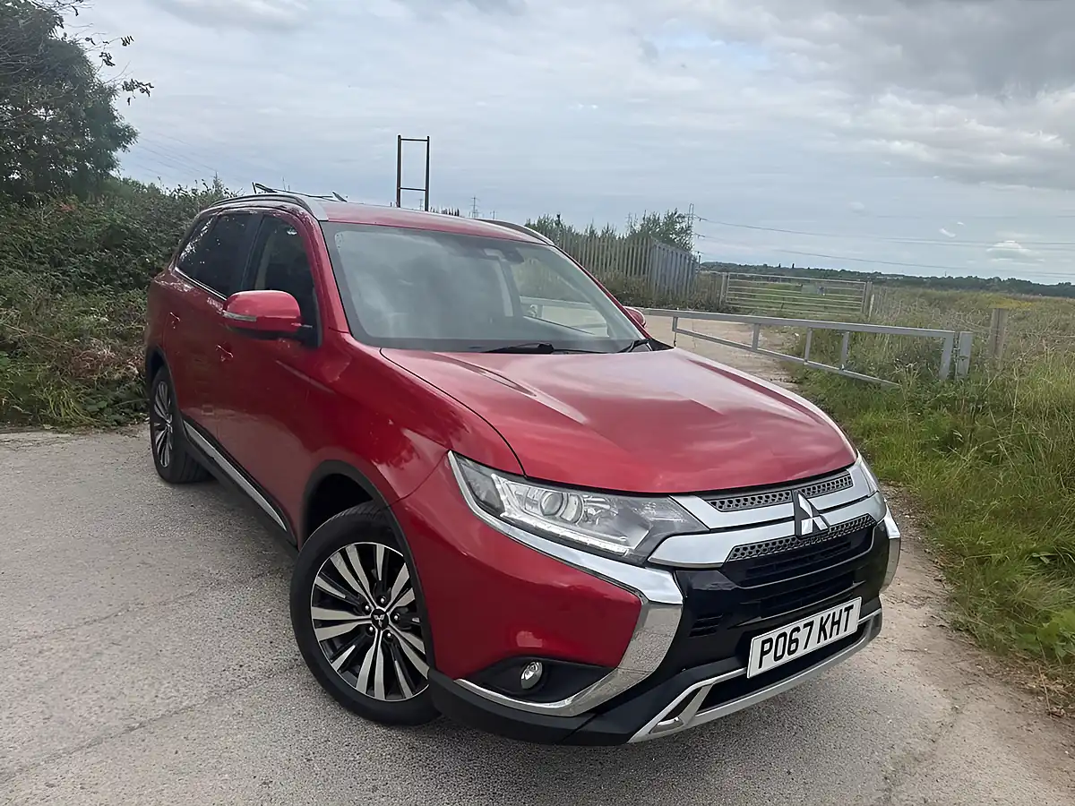Used 2018 Mitsubishi Outlander Ls Red - Interior and Exterior details 2