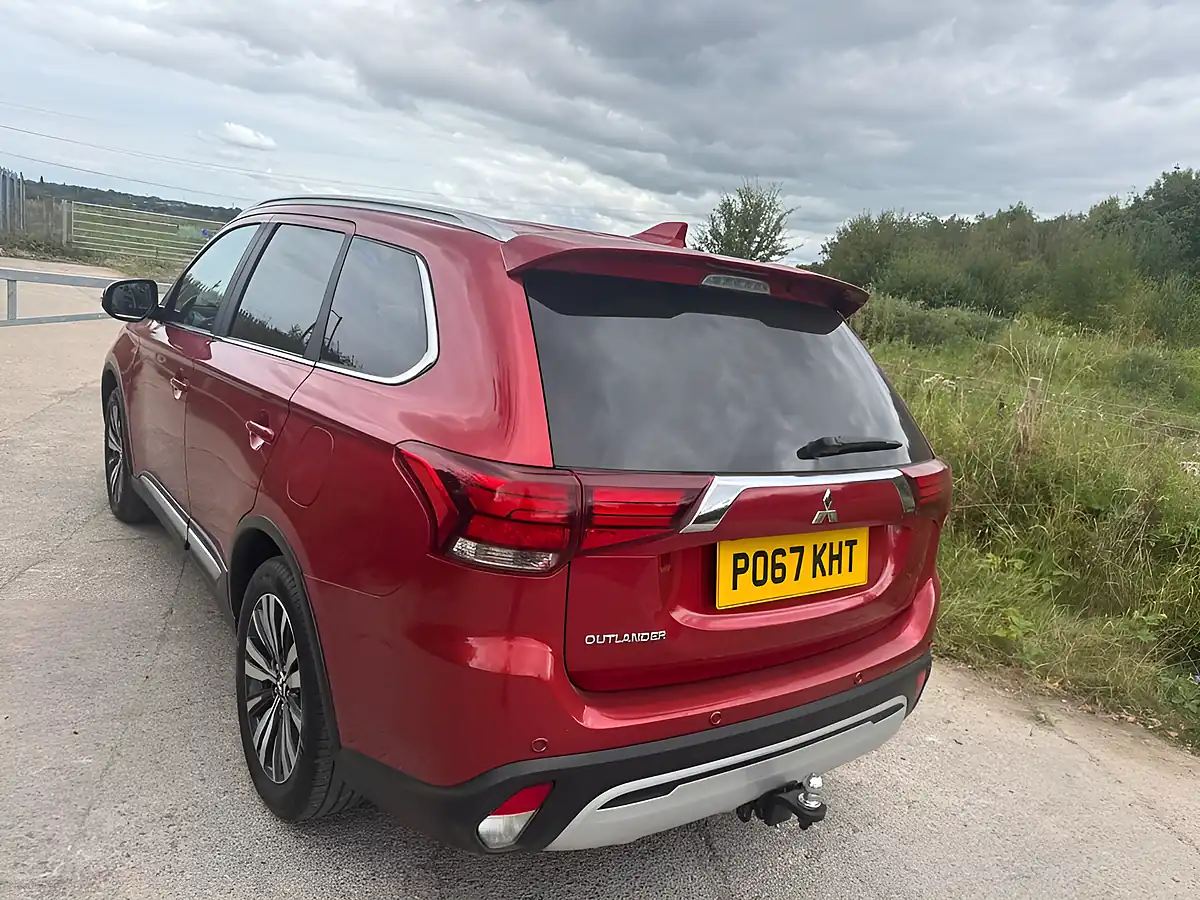 Used 2018 Mitsubishi Outlander Ls Red - Interior and Exterior details 20
