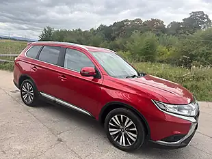 Used 2018 Mitsubishi Outlander Ls Red - Interior and Exterior details 5