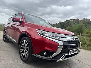 Used 2018 Mitsubishi Outlander Ls Red - Interior and Exterior details 7