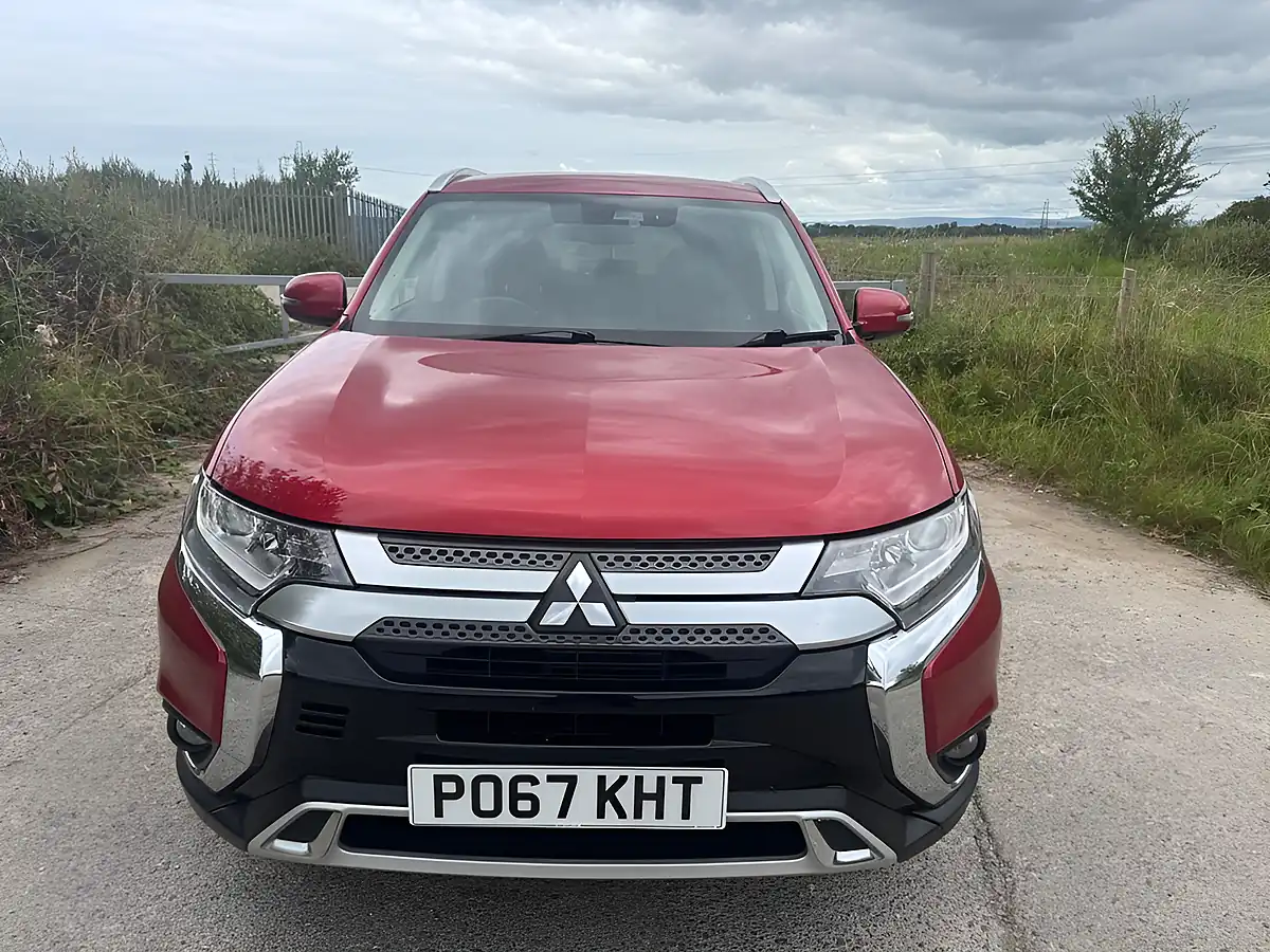 Used 2018 Mitsubishi Outlander Ls Red - Interior and Exterior details 8