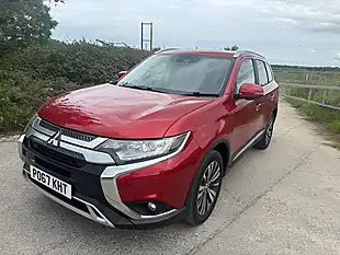 Used 2018 Mitsubishi Outlander Ls Red - Interior and Exterior details 9