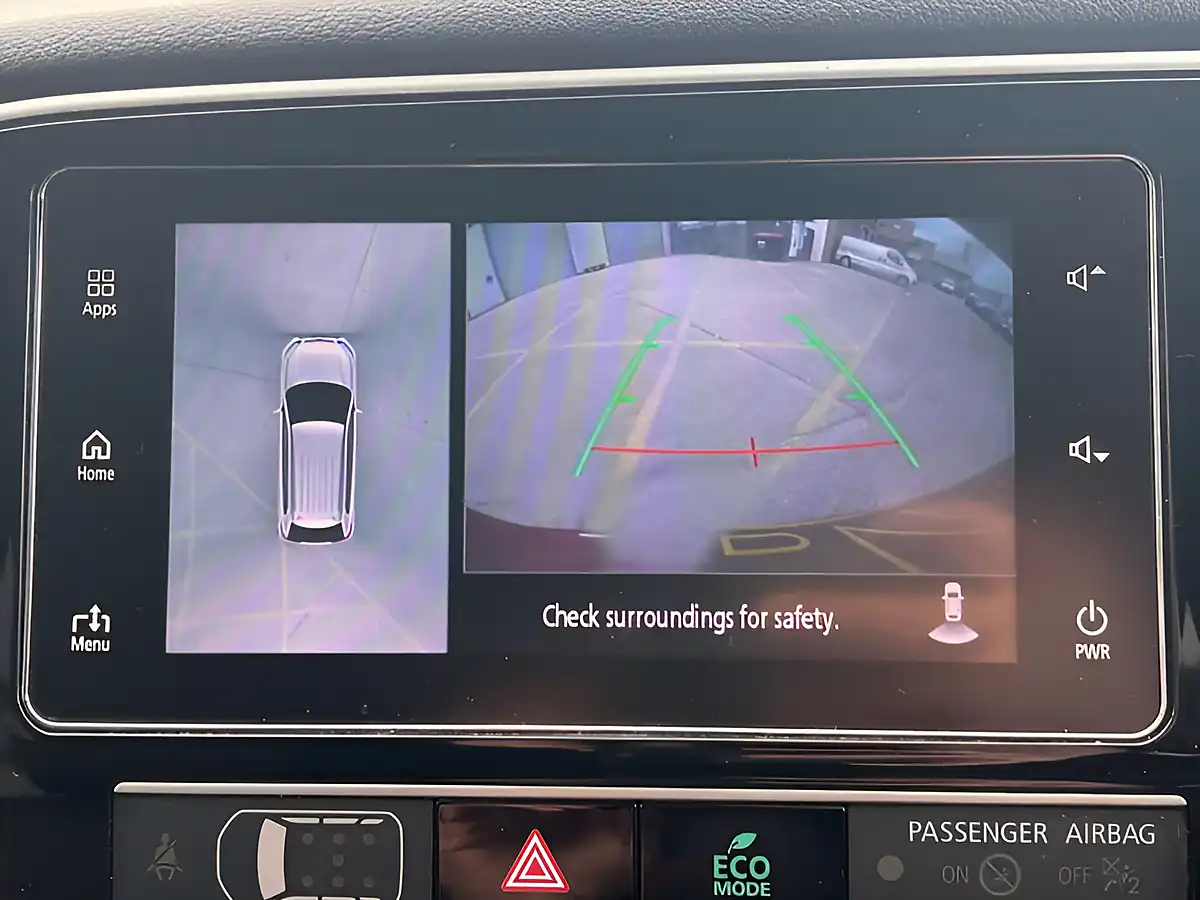 Used 2018 Mitsubishi Outlander Orient Red - Interior and Exterior details 13