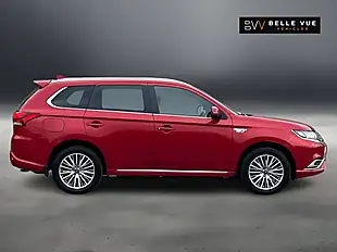 Used 2018 Mitsubishi Outlander Orient Red - Interior and Exterior details 2