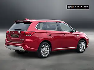 Used 2018 Mitsubishi Outlander Orient Red - Interior and Exterior details 3