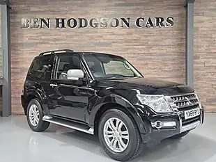 Used 2018 Mitsubishi Shogun SG2 Black - Interior and Exterior details 3